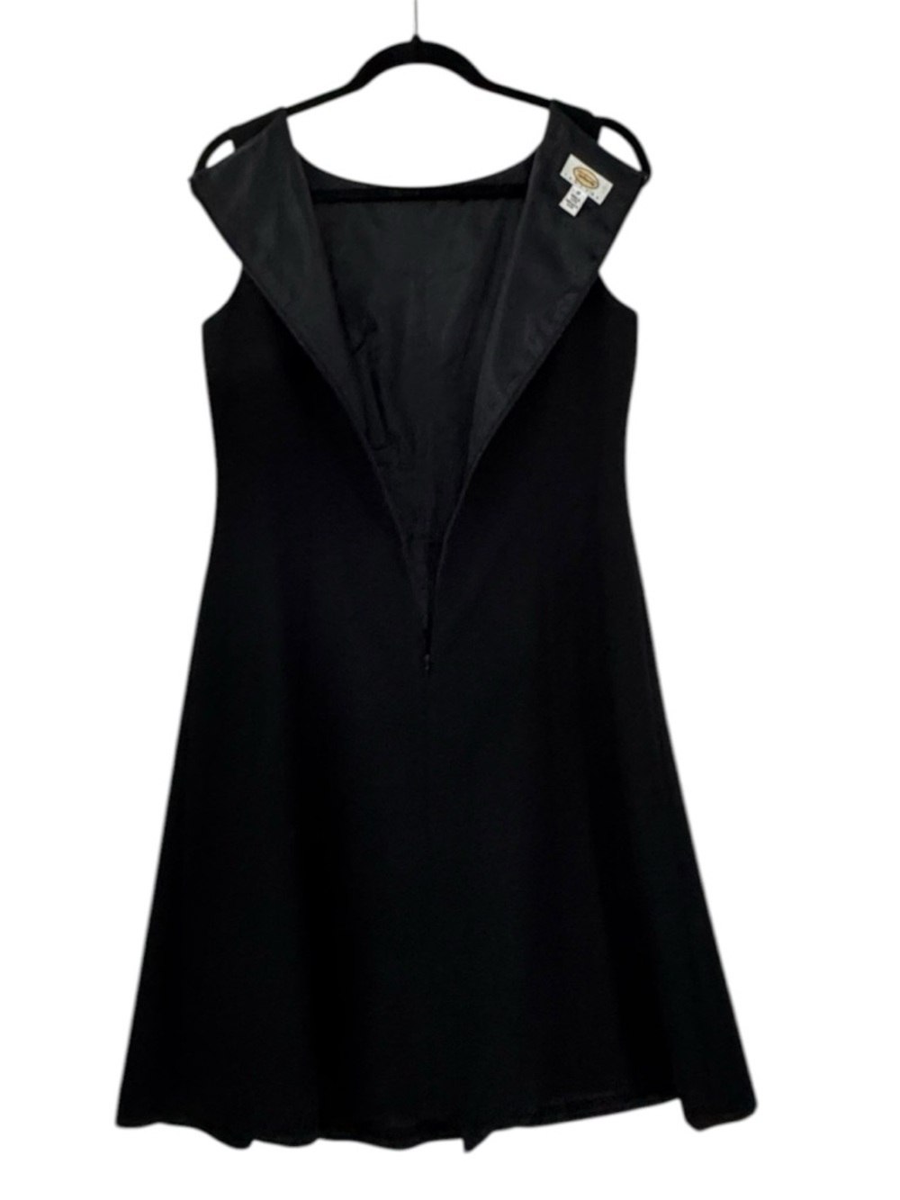 Talbots Petites Black Sleeveless Fit & Flare Dress Sz 10 Classic Career Cocktail - Picture 3 of 10